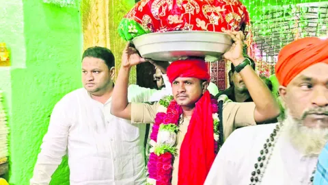 బాబయ్య సేవలో ఎస్పీ 