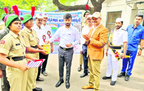 సైనికుల త్యాగాలు వెలకట్టలేనివి 