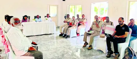 వేటగాళ్ల అక్రమ విద్యుత్‌ వినియోగంపై నిఘా పెట్టాలి