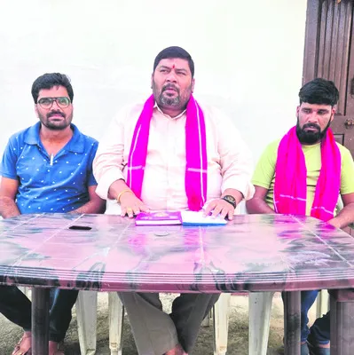 బీఆర్‌ఎస్‌ నుంచి మాజీ జెడ్పీటీసీ సస్పెండ్‌ 