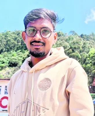 చికిత్స పొందుతూ యువకుడి మృతి 
