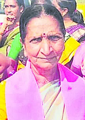 నాడు తనయుడు.. నేడు తల్లి