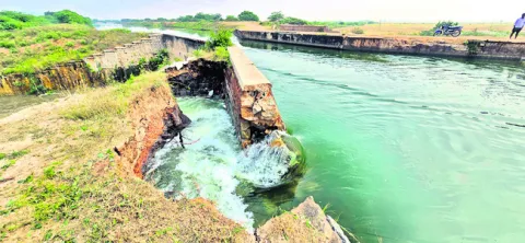 హెచ్చెల్సీకి గండి