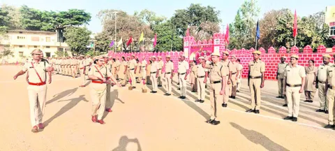 పోలీస్‌శాఖలో హోంగార్డుల సేవలు కీలకం 