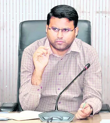 రుజువైతే జైలుశిక్ష..  అనర్హత వేటు 
