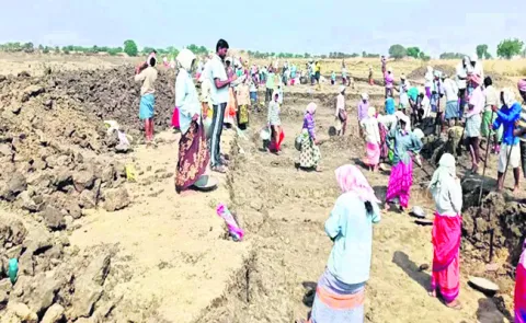 ఉపాధి హామీ పథకంలో అవినీతి 