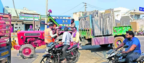 కొలిమిగుండ్లలో రాయల్టీ చెక్‌పోస్టు ఏర్పాటు