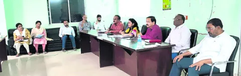 ఆర్థిక పరిస్థితి మెరుగుపర్చుకోవాలి