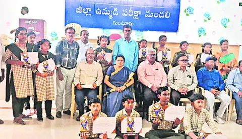 పోటీతత్వంతోనే ప్రతిభకు గుర్తింపు 