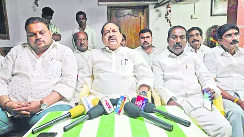 వైఎస్సార్‌ సీపీ కార్యకర్త హత్య దారుణం