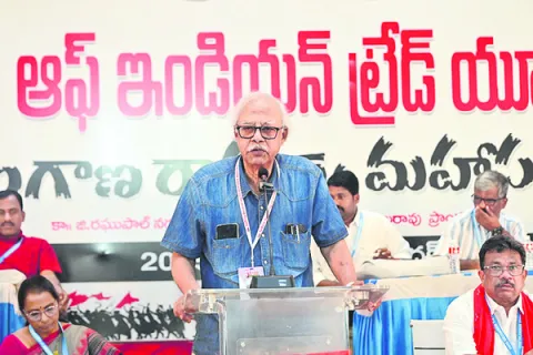 కార్మికుల శ్రమను దోచుకుంటున్నారు