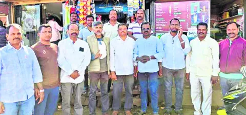 సక్రమంగా జీతాలందక అవస్థలు పడుతున్న టీచర్లు 