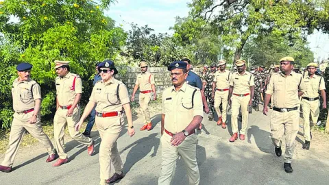 బషీరాబాద్‌లో ఎన్నికల కవాతు