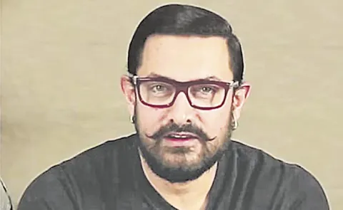 Aamir Khan Original 3 Idiots Cast Set for Reunion Sequel