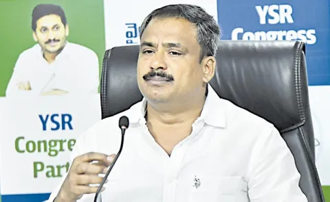 Vennapusa Ravindra Reddy fires on Chandrababu Naidu govt: Andhra Pradesh