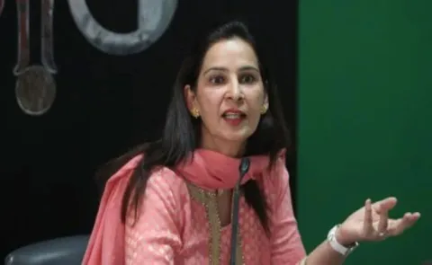 Navjot Kaur Sidhu suspended from Congress after row over her Rs 500 crore for Punjab CM post
