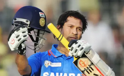 How Batting with broken hand teammate helped Sachin earn his India cap10