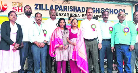 విద్యార్థులు సృజనాత్మకత పెంచుకోవాలి