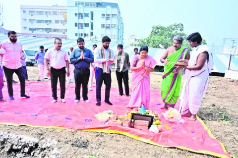 చిల్డ్రన్స్‌ పార్క్‌కు శంకుస్థాపన 