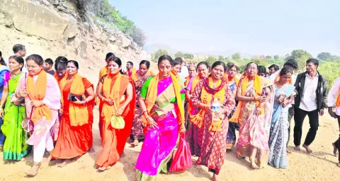 ట్రాన్స్‌జెండర్లకు వందశాతం సబ్సిడీ రుణాలు 
