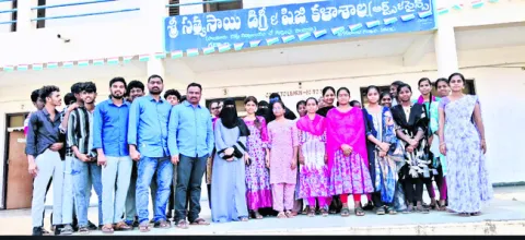 కొలువే లక్ష్యంగా.. 