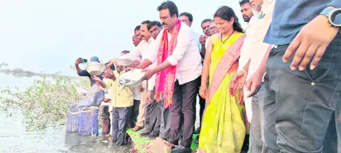 మత్స్యకారుల సంక్షేమమే ప్రభుత్వ ధ్యేయం 