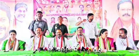 కాంగ్రెస్‌ అభ్యర్థుల విజయానికి కృషి చేయాలి 