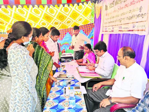 ఒంటిమిట్టలో రూ. 5 కోట్ల ఉపాధి పనులు 