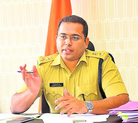 నేరాలు నియంత్రిస్తాం
