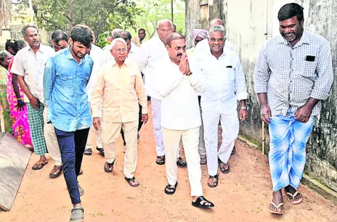 రైతులను అడ్డుపెట్టుకొని దోచుకోవడం దుర్మార్గం 