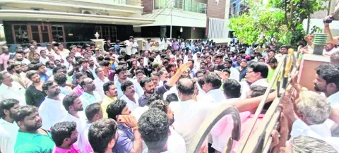 కుట్రలు.. కుతంత్రాలు 