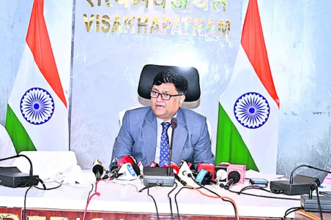 ఆదాయార్జనలో వాల్తేరు 5వ స్థానం