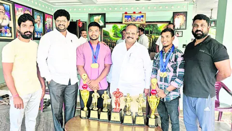 సౌత్‌ ఇండియా బాడీబిల్డింగ్‌ పోటీల్లో జైత్రయాత్ర