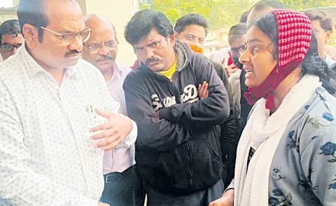 Staff demand bribes at Srikakulam RIMS