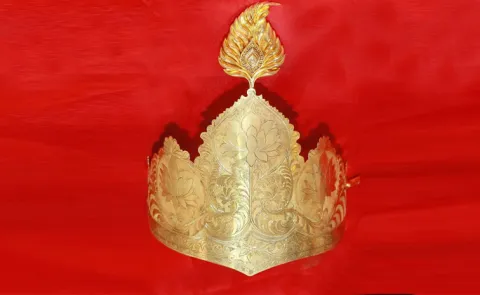 Golden Crown Offering to Guruvayurappan at Thrissurs Guruvayur Temple