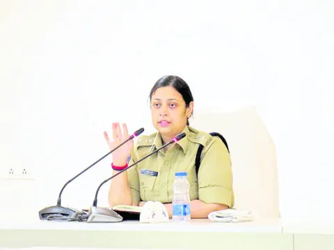 నేరస్తులకు శిక్ష పడితేనే నేరాల నియంత్రణ
