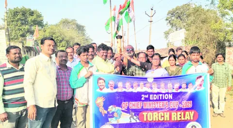 క్రీడాకారుల గుర్తింపునకే పోటీలు