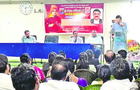 జిల్లా కోర్టు ఆవరణలో యువజనోత్సవాలు 