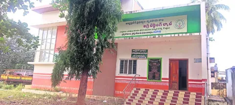 భక్తులు సంతృప్తి 
