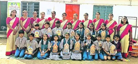 రాష్ట్రస్థాయి పోటీలకు ఎంపిక
