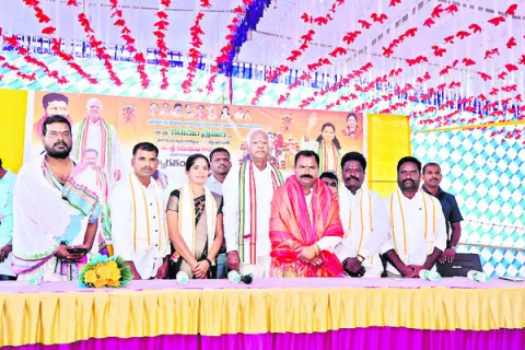 తిరుమలనాథస్వామి ఆలయ అభివృద్ధికి కృషి