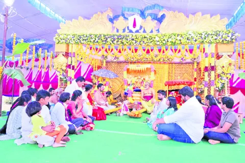 గోకులరామంలో రామయ్య ‘విలాసం’