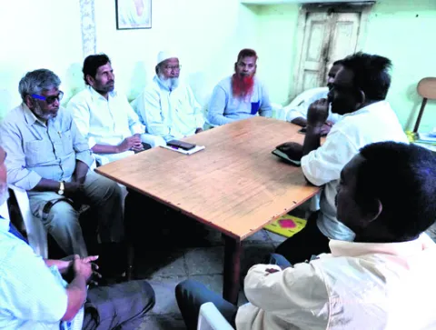 ‘ఉర్దూ వర్సిటీ భూములను కాపాడుకుందాం’ 