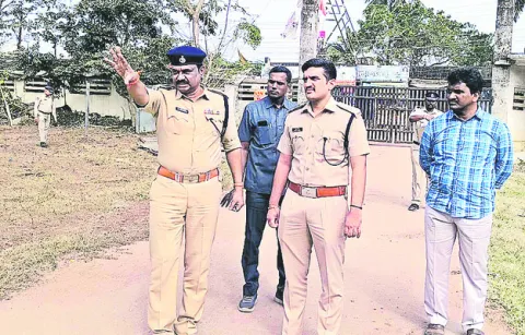 ప్రభల ఉత్సవాలు ప్రశాంతంగా జరుపుకోవాలి 