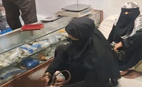 Varanasi jewellers ban sales to customers in veils for security reasons