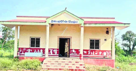 రైతులకు తప్పని ఇక్కట్లు 
