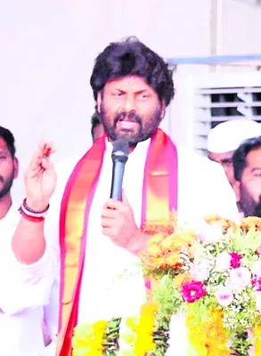 అభివృద్ధి పనులకు నిధులివ్వండి