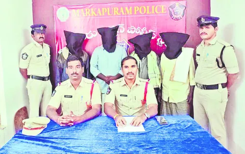 రైలు కిందపడి వ్యక్తి మృతి 