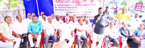 వరంగల్‌, హనుమకొండను ఒకే జిల్లాగా పునర్‌వ్యవస్థీకరించాలి