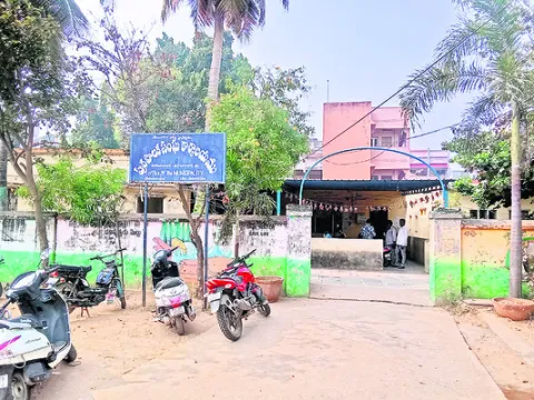 రిజర్వేషన్లపై సందిగ్ధం 